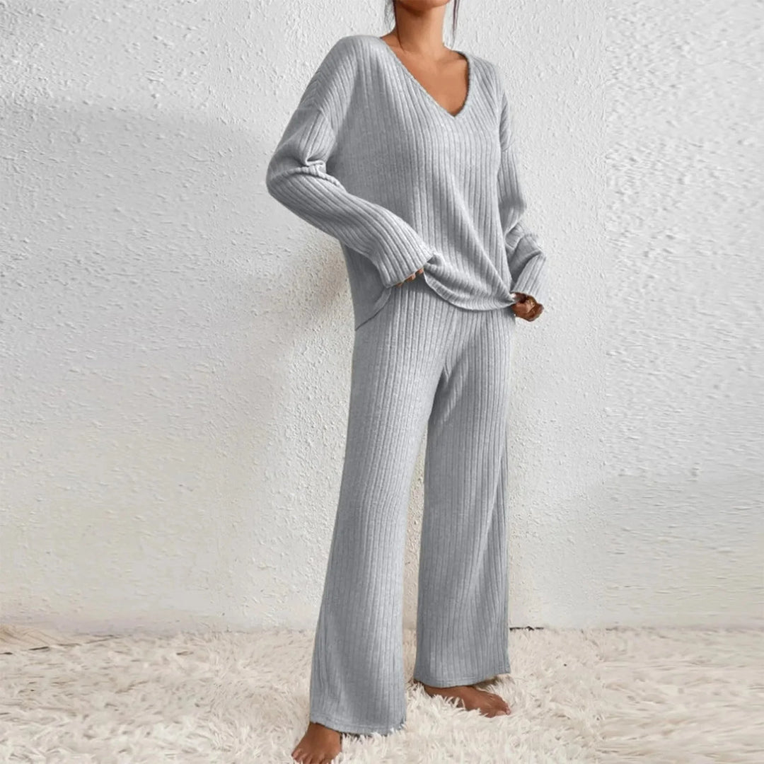 Freya | Comfortable and Ribbed Knit V-Neck Two Piece Set