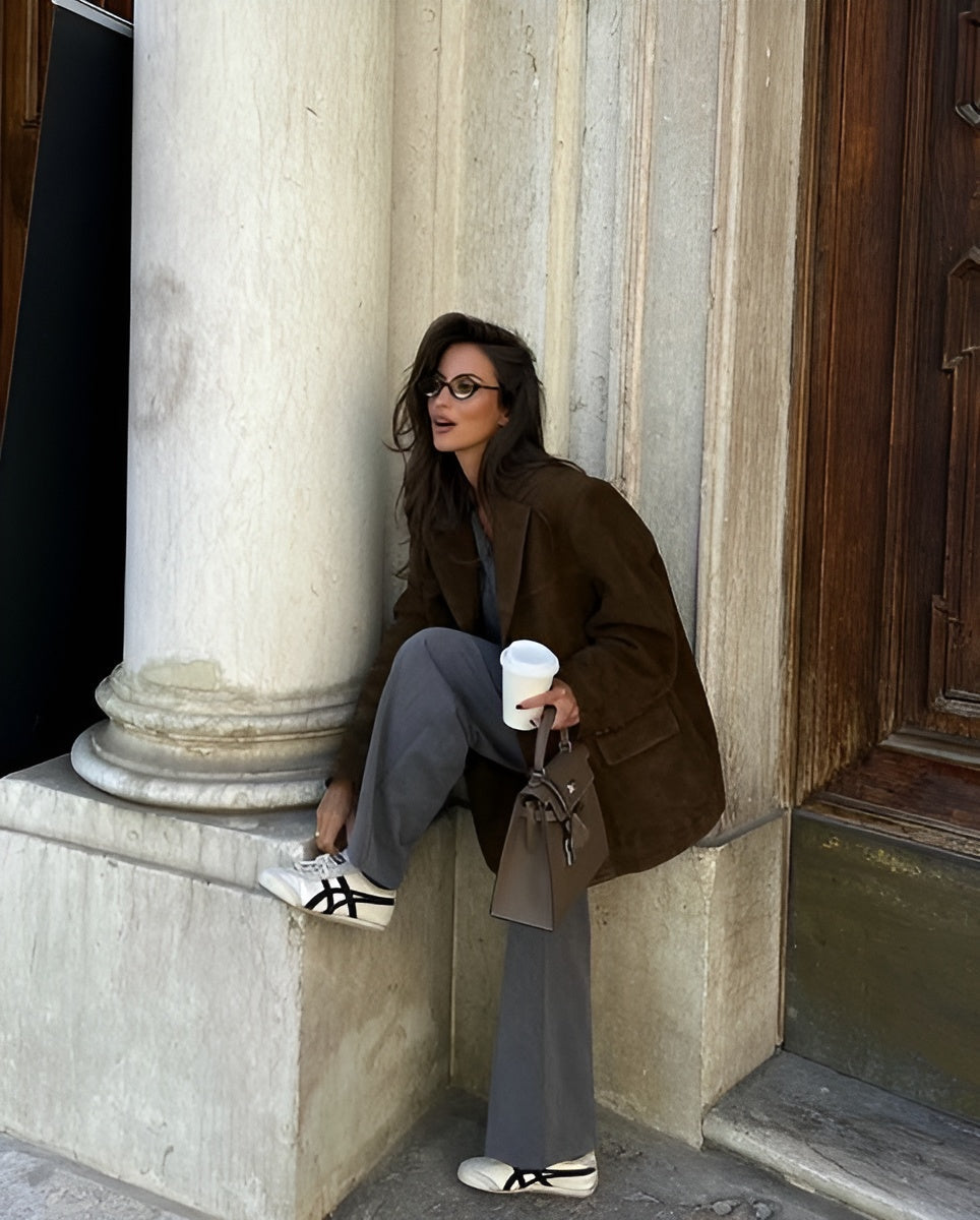 Jessika | Luxuriöser und stilvoller Velourslederblazer