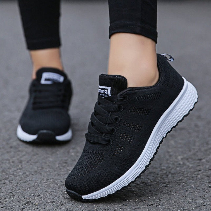 Sarah | Sneakers ortopediche con lacci, alla moda e traspiranti