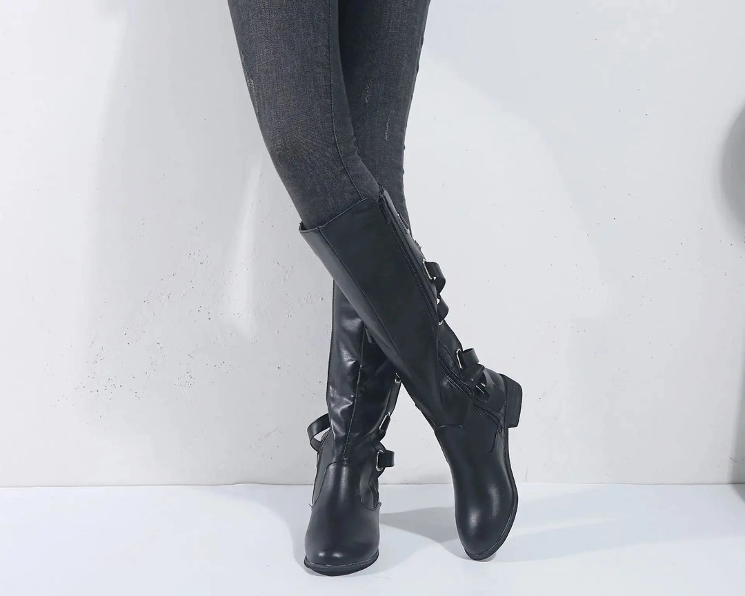 Victoria | Elegante und stilvolle kniehohe Stiefel mit Schnallenakzent