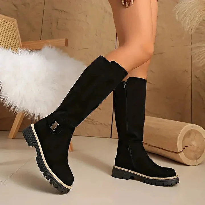 Adeline | Elegante und vielseitige kniehohe Stiefel mit Schnallenakzent