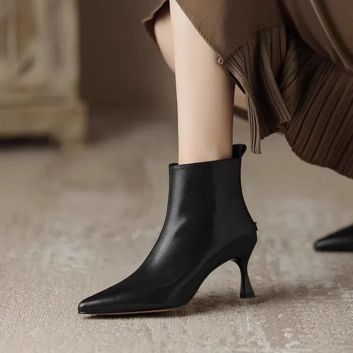 Maja | Luxe Kitten Boots 0
